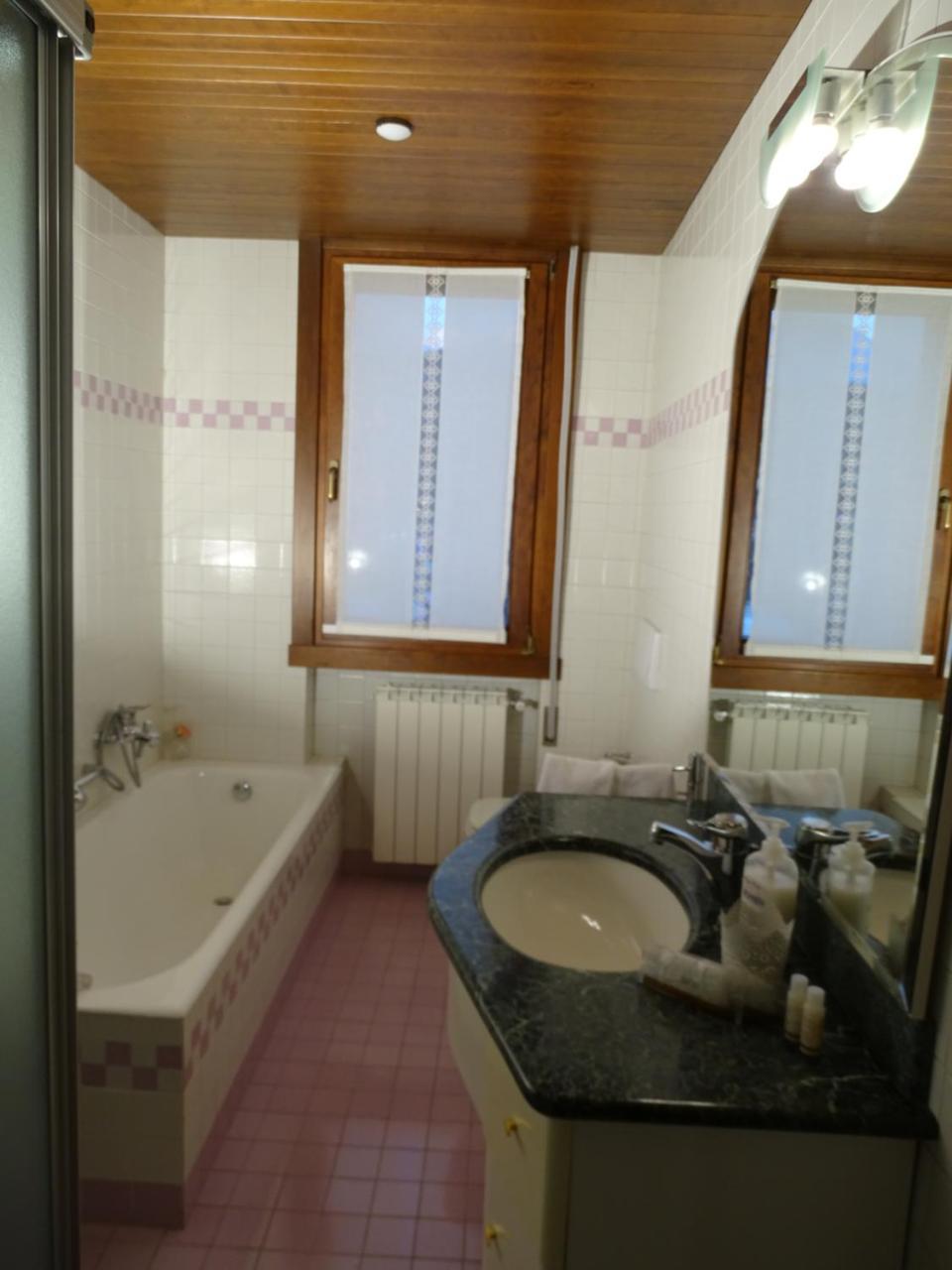 La Casa Di Clara Bed and Breakfast Esine Buitenkant foto