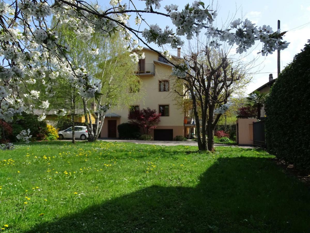 La Casa Di Clara Bed and Breakfast Esine Buitenkant foto